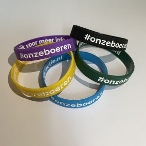 Armbandjes 10st kleurmix